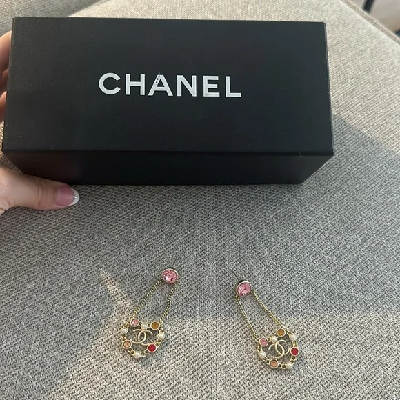 Chanel earrings - Picture 4 of 4